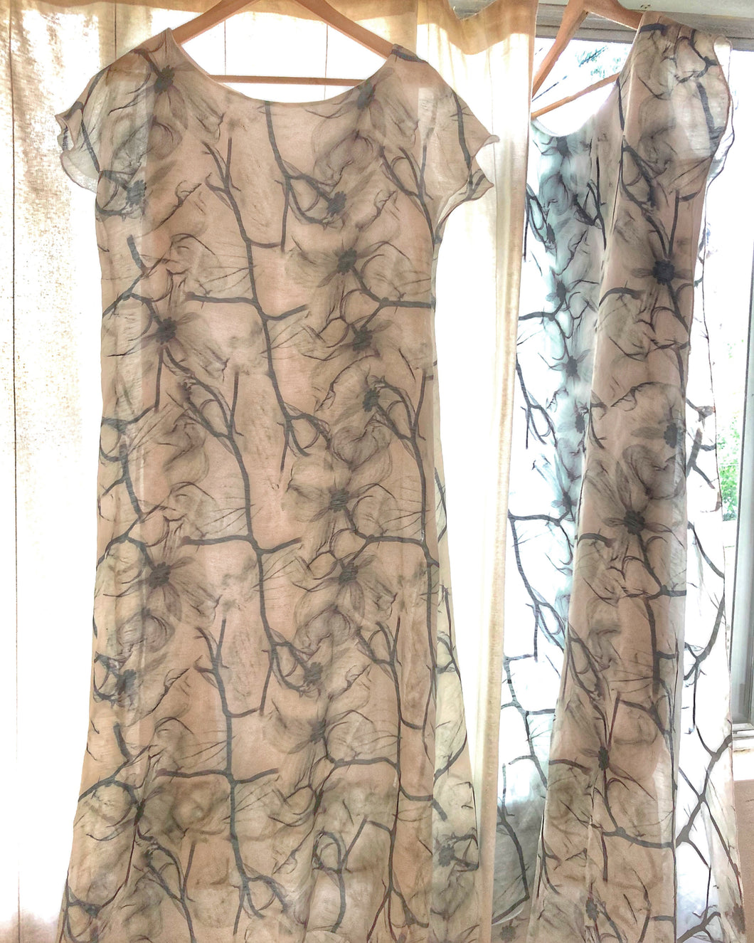 ( NEW) classic limited design Silk Dress