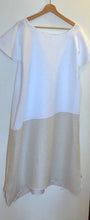 Load image into Gallery viewer, Two Tone Summer Linen Dress
